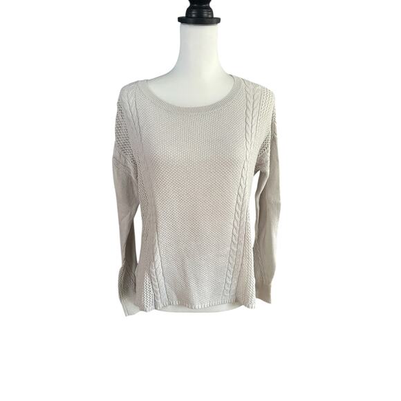 American Eagle Outfitters Sweaters - American Eagle Cream sweater Small Light weight